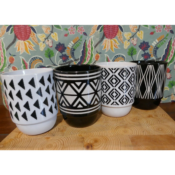 Boston Warehouse 4 Stackable Coffee Tea Mugs Cups Black White Geometric Pattern - Picture 6 of 16